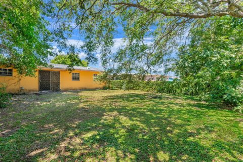 House in Miami Gardens, Florida 3 bedrooms, 103.4 sq.m. № 2083385 - photo 13