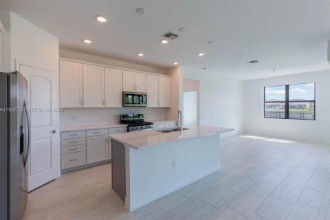 Купить виллу или дом в Лейк-Уорт, Флорида 3 спальни, 186.55м2, № 1995571 - фото 8