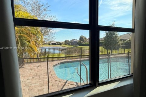 Купить виллу или дом в Лейк-Уорт, Флорида 3 спальни, 186.55м2, № 1995571 - фото 12