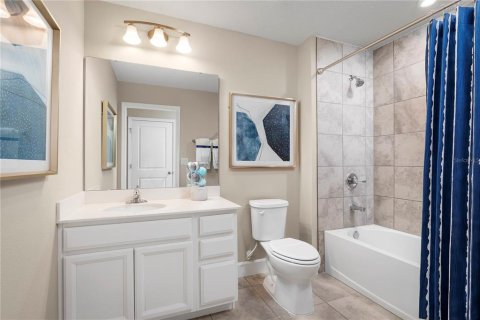 House in Port Charlotte, Florida 3 bedrooms, 171.68 sq.m. № 1649981 - photo 17