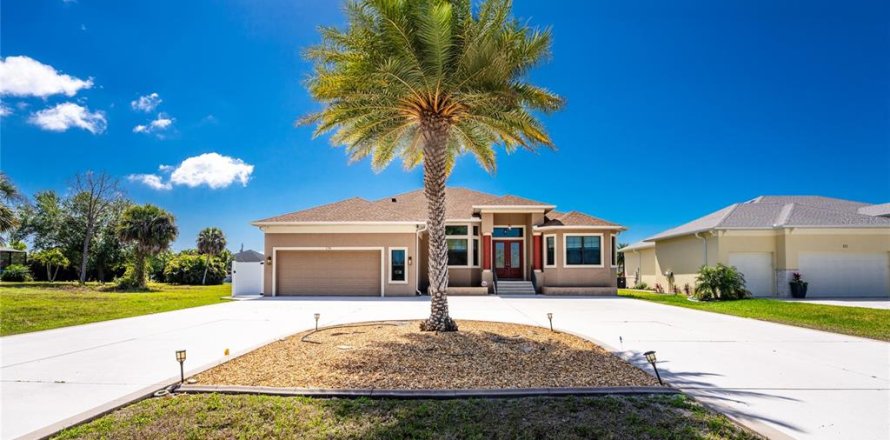 Casa en Rotonda, Florida 6 dormitorios, 306.02 m2 № 2196880