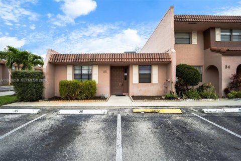 Copropriété à louer à Davie, Floride: 2 chambres, 105.91 m2 № 2045336 - photo 2