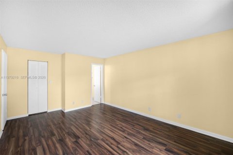 Copropriété à louer à Davie, Floride: 2 chambres, 105.91 m2 № 2045336 - photo 17