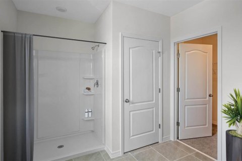 Casa en venta en Mount Dora, Florida, 4 dormitorios, 220.36 m2 № 1612971 - foto 8