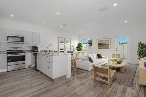 Touwnhouse à louer à Pompano Beach, Floride: 3 chambres, 125.23 m2 № 1820379 - photo 3