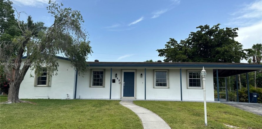 Casa en Palmetto Bay, Florida 3 dormitorios, 137.03 m2 № 1956177