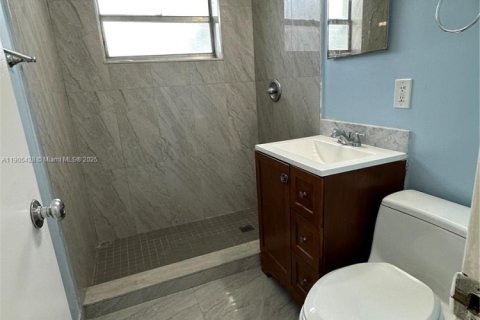 Casa en alquiler en Palmetto Bay, Florida, 3 dormitorios, 137.03 m2 № 1956177 - foto 6