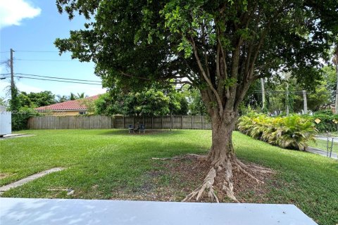 Casa en alquiler en Palmetto Bay, Florida, 3 dormitorios, 137.03 m2 № 1956177 - foto 29