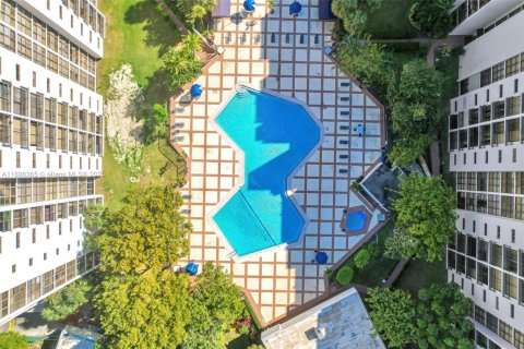 Copropriété à vendre à Sunny Isles Beach, Floride: 1 chambre, 59.46 m2 № 1966204 - photo 21