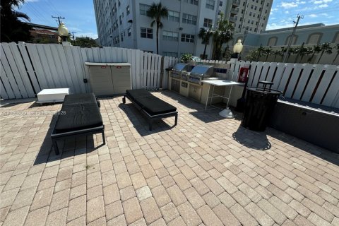 Copropriété à louer à Fort Lauderdale, Floride: 1 chambre, 66.89 m2 № 2386854 - photo 21