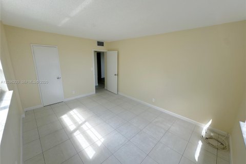 Copropriété à louer à Fort Lauderdale, Floride: 1 chambre, 66.89 m2 № 2386854 - photo 15