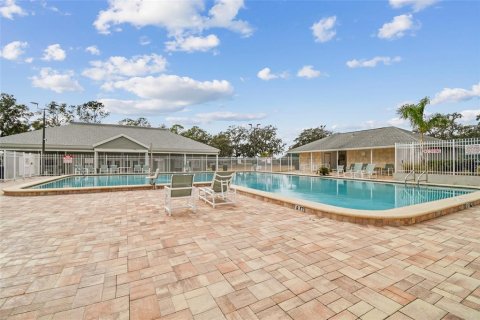 House in Hudson, Florida 4 bedrooms, 288.74 sq.m. № 2438459 - photo 7