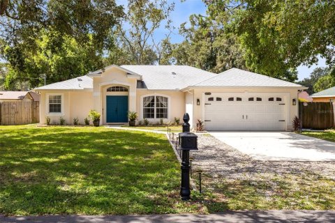 House in Apopka, Florida 3 bedrooms, 157.93 sq.m. № 1871005 - photo 2
