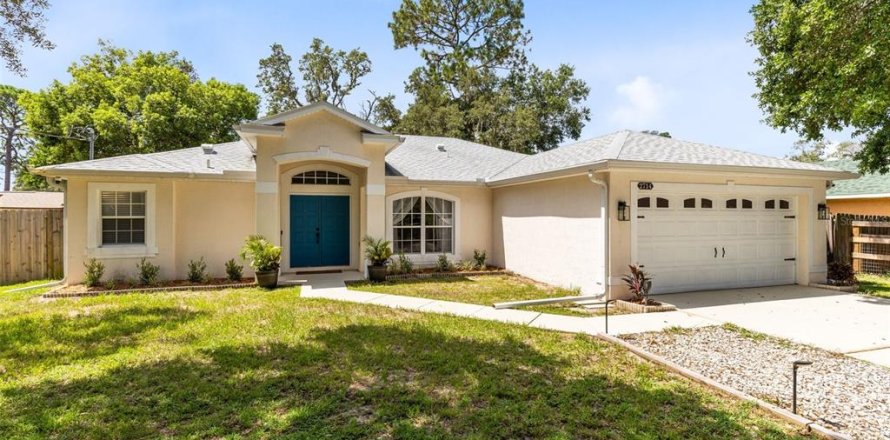 House in Apopka, Florida 3 bedrooms, 157.93 sq.m. № 1871005
