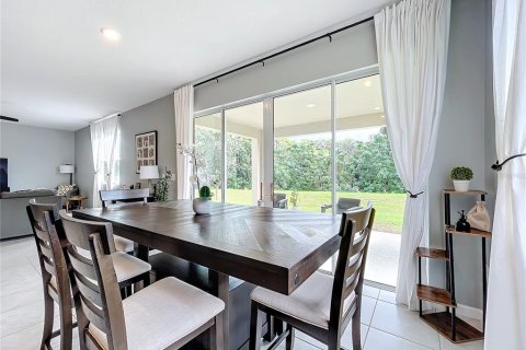 House in Leesburg, Florida 5 bedrooms, 259.29 sq.m. № 1360828 - photo 8