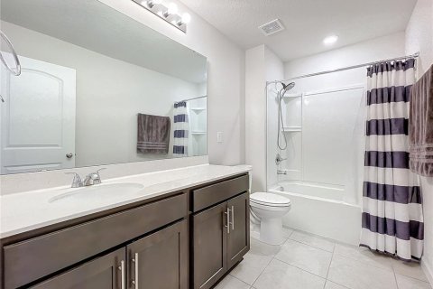 House in Leesburg, Florida 5 bedrooms, 259.29 sq.m. № 1360828 - photo 25