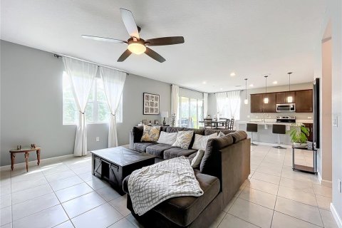 House in Leesburg, Florida 5 bedrooms, 259.29 sq.m. № 1360828 - photo 10