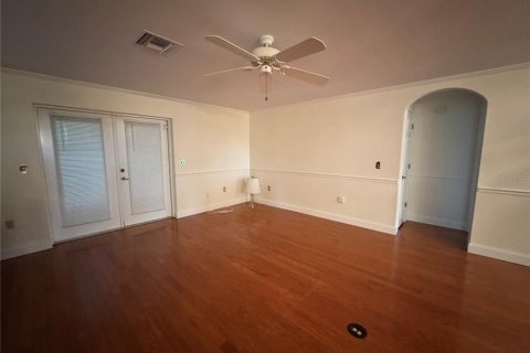 Villa ou maison à vendre à Frostproof, Floride: 3 chambres, 154.5 m2 № 2167121 - photo 24