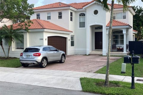 Villa ou maison à vendre à Miami, Floride: 3 chambres, 205.13 m2 № 1775766 - photo 2