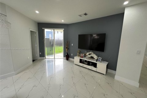 Villa ou maison à vendre à Miami, Floride: 3 chambres, 205.13 m2 № 1775766 - photo 13