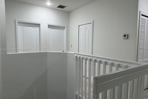 Villa ou maison à vendre à Miami, Floride: 3 chambres, 205.13 m2 № 1775766 - photo 8