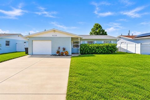 Casa en venta en Pinellas Park, Florida, 3 dormitorios, 109.07 m2 № 2429207 - foto 2