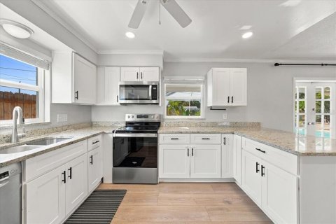 Casa en venta en Pinellas Park, Florida, 3 dormitorios, 109.07 m2 № 2429207 - foto 20