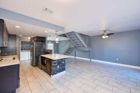 Купить таунхаус в Джэксонвилл, Флорида 3 спальни, 113.71м2, № 1988465 - фото 5