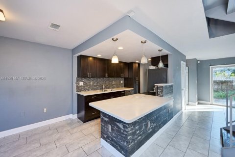 Купить таунхаус в Джэксонвилл, Флорида 3 спальни, 113.71м2, № 1988465 - фото 6