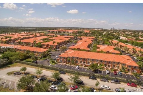 Adosado en alquiler en Doral, Florida, 3 dormitorios, 125.42 m2 № 2068245 - foto 3