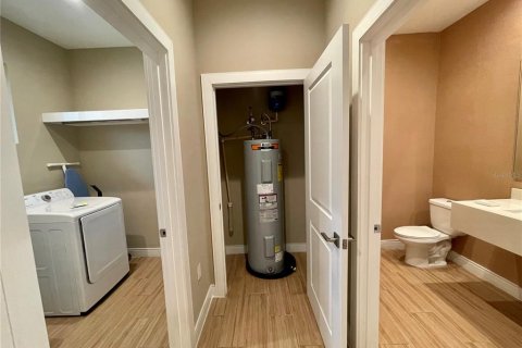Townhouse in Kissimmee, Florida 4 bedrooms, 218.88 sq.m. № 1657150 - photo 5