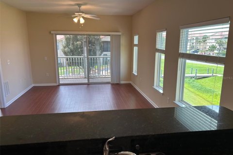 Copropriété à louer à New Smyrna Beach, Floride: 3 chambres, 111.02 m2 № 2407002 - photo 7