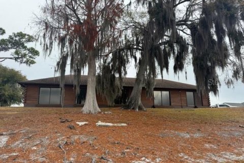 Commercial property in Lake Wales, Florida 278.71 sq.m. № 2104923 - photo 19