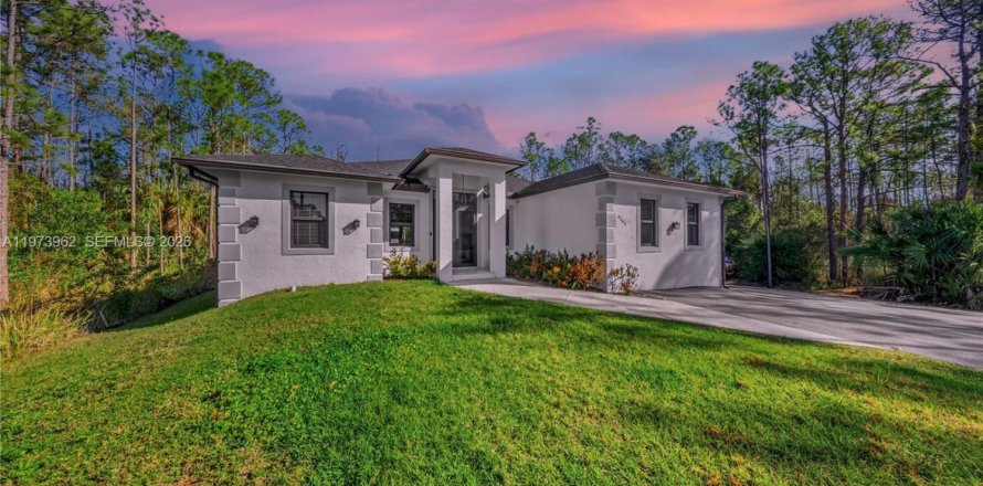 Casa en Naples, Florida 5 dormitorios, 157.93 m2 № 2035979