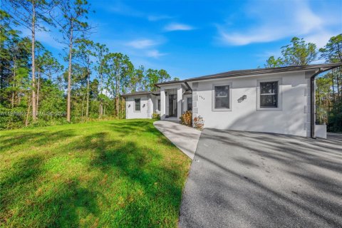 Casa en venta en Naples, Florida, 5 dormitorios, 157.93 m2 № 2035979 - foto 2