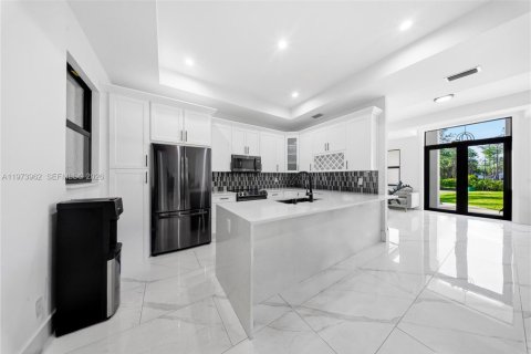 Casa en venta en Naples, Florida, 5 dormitorios, 157.93 m2 № 2035979 - foto 7