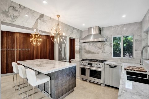 Casa en alquiler en Fort Lauderdale, Florida, 4 dormitorios, 197.7 m2 № 1968777 - foto 11