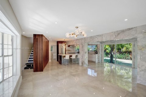Casa en alquiler en Fort Lauderdale, Florida, 4 dormitorios, 197.7 m2 № 1968777 - foto 3