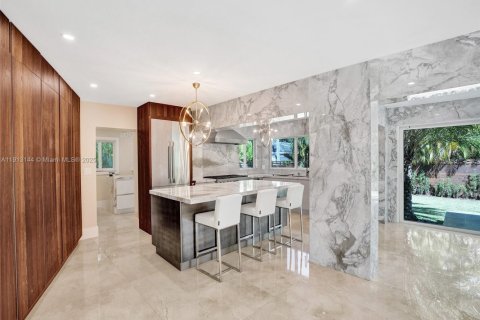 Casa en alquiler en Fort Lauderdale, Florida, 4 dormitorios, 197.7 m2 № 1968777 - foto 9