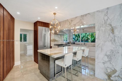 Casa en alquiler en Fort Lauderdale, Florida, 4 dormitorios, 197.7 m2 № 1968777 - foto 1