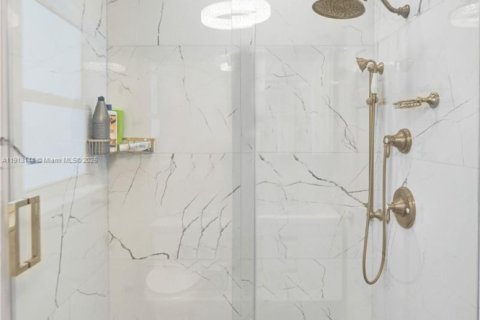 Casa en alquiler en Fort Lauderdale, Florida, 4 dormitorios, 197.7 m2 № 1968777 - foto 28