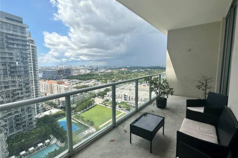 Condo in Miami, Florida, 1 bedroom  № 2002688 - photo 5
