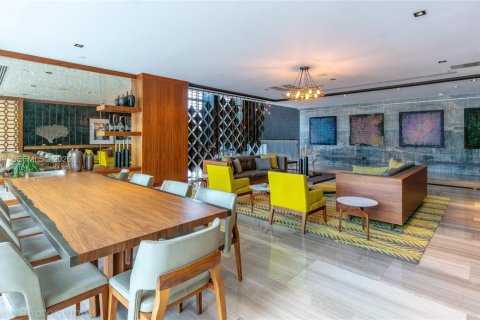 Condo in Miami, Florida, 1 bedroom  № 2002688 - photo 14