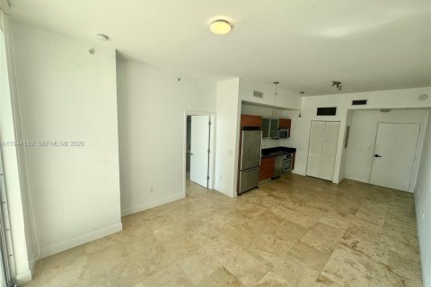 Condo in Miami, Florida, 1 bedroom  № 2002688 - photo 9