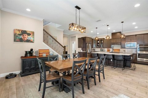 House in Winter Garden, Florida 5 bedrooms, 372.91 sq.m. № 1824271 - photo 10