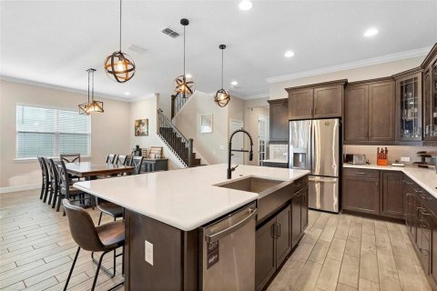 House in Winter Garden, Florida 5 bedrooms, 372.91 sq.m. № 1824271 - photo 8