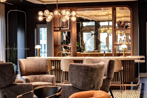 Снять в аренду квартиру в Форт-Лодердейл, Флорида 1 спальня, 85.47м2, № 1992376 - фото 2