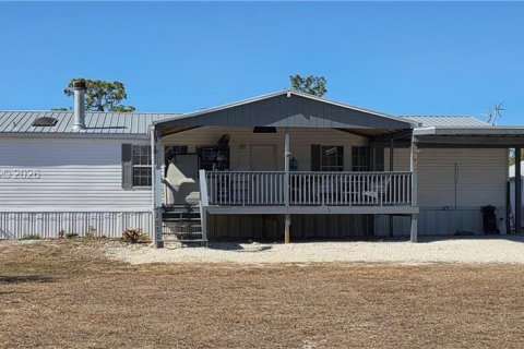 House in LaBelle, Florida 3 bedrooms, 160.54 sq.m. № 2080668