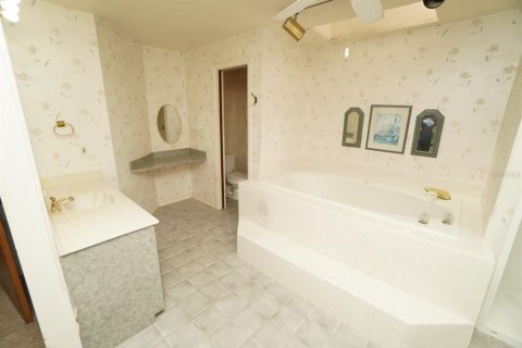 Villa ou maison à vendre à Ocala, Floride: 5 chambres, 373.65 m2 № 2420126 - photo 5