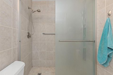 Купить кондоминиум в Сент-Питерсберг, Флорида 5 комнат, 97.27м2, № 2097376 - фото 15